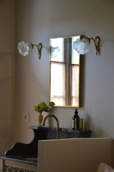 La Loge Familiale: 110M2, Place Rose Goudard, Ac LʼIsle-sur-la-Sorgue Εξωτερικό φωτογραφία